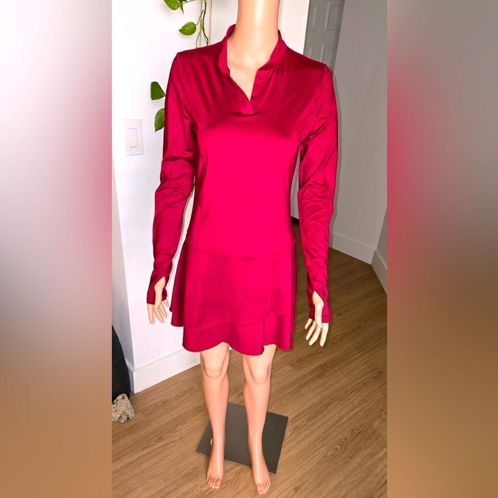 Long sleeve golf/tennis dress with thumb whole zip front side pocket size small